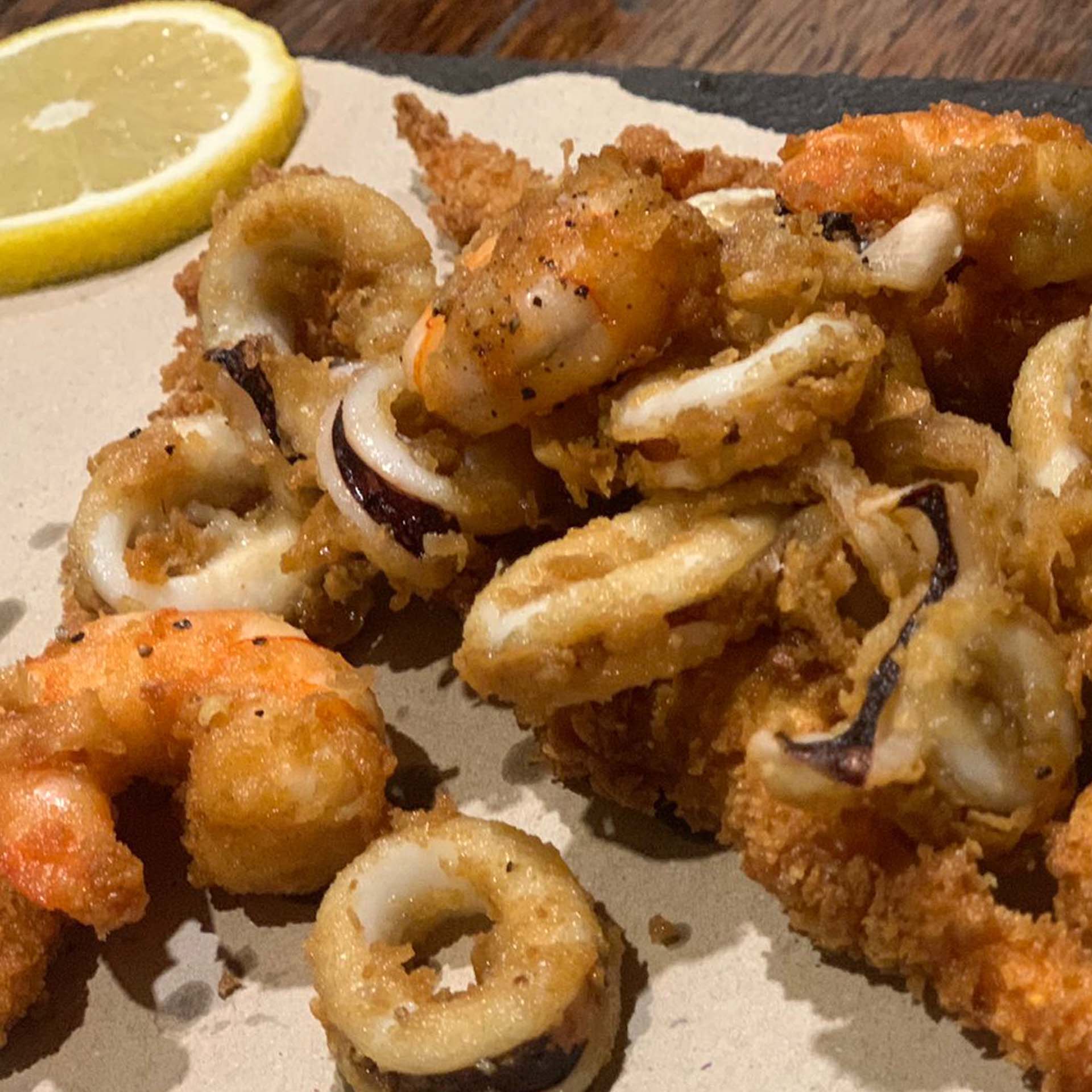 FRY SHRIMPS N' CALAMARI